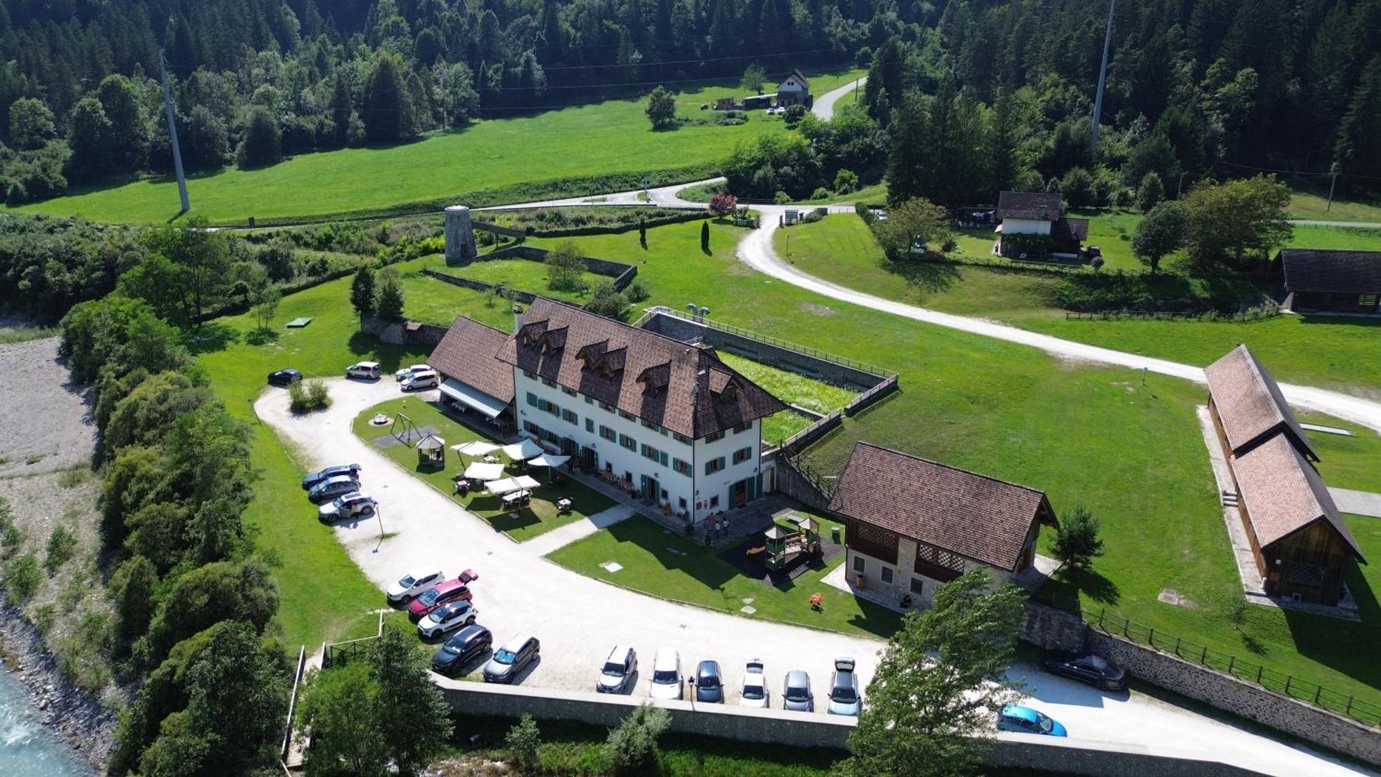 Hotel Aplis Ovaro Exterior foto